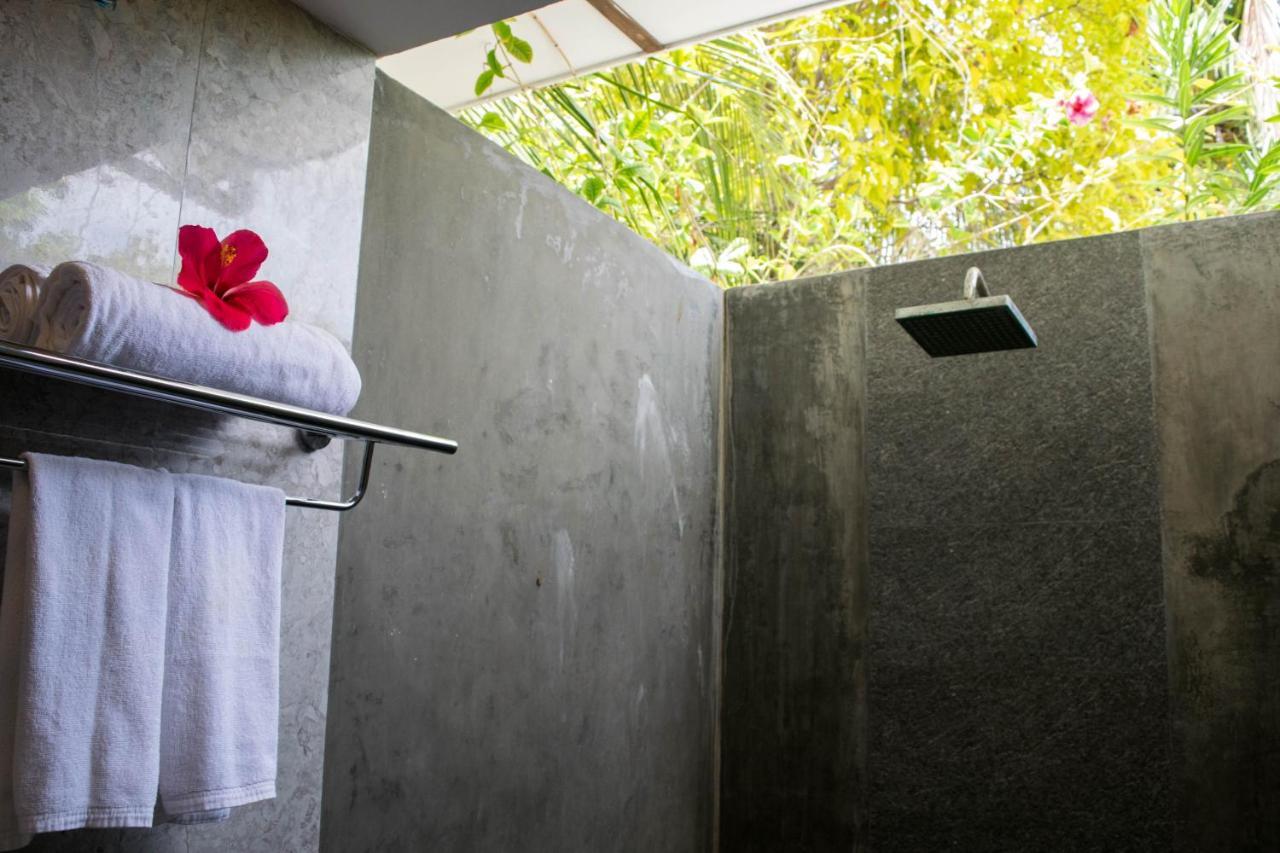 Ufa Escape Hotel Dhigurah  Eksteriør billede